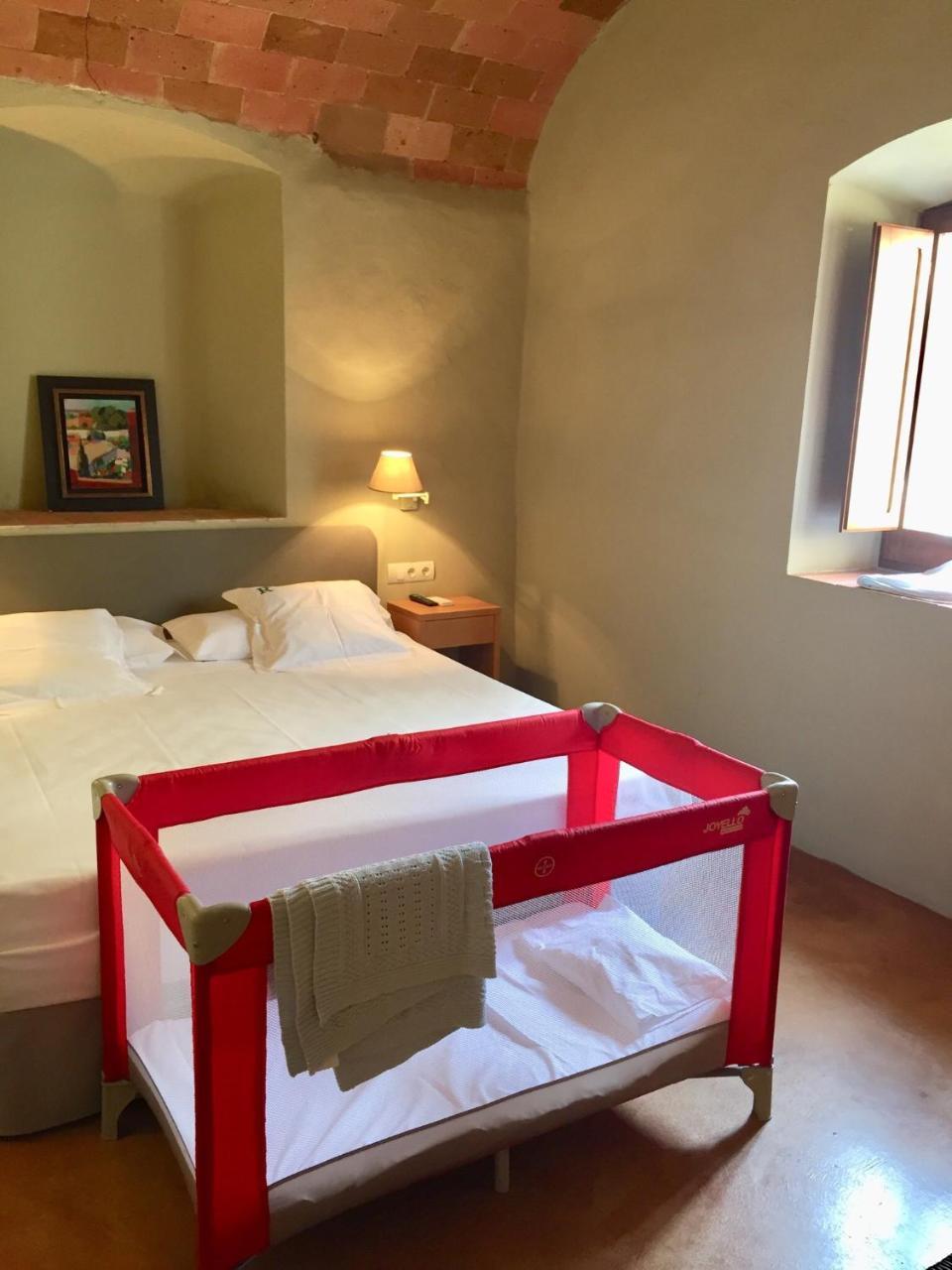 Apartamentos En La Rectoria De Regencós Dış mekan fotoğraf